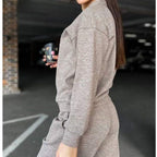 R&B | Zweiteilig: Strickjacke mit Knopfleiste und passender Hose