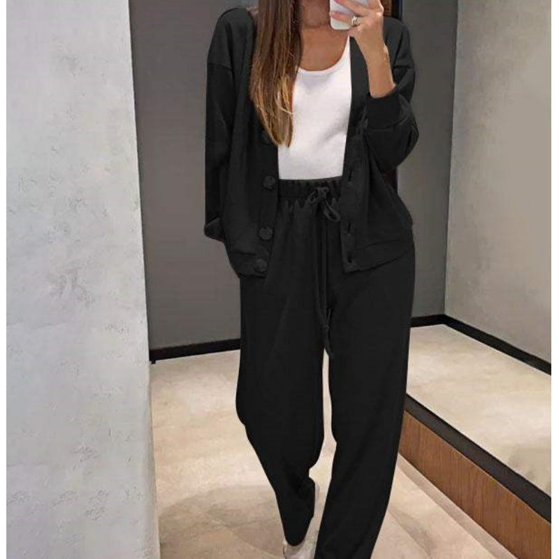 R&B | Zweiteilig: Strickjacke mit Knopfleiste und passender Hose