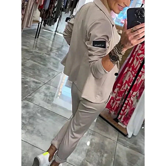 R&B | 2-Teiliges Set Bestehend Aus Einem Lässigen Blazer und Einer Hose