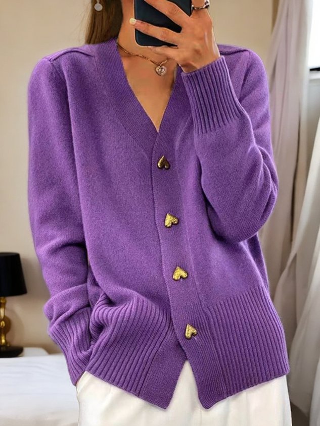 Heidi-Mode | Strickjacke mit Herzknöpfen