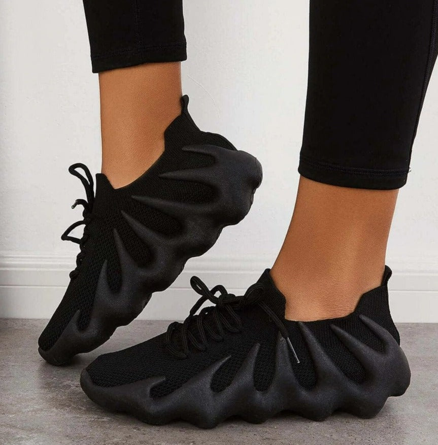 stylische Turnschuhe R&B