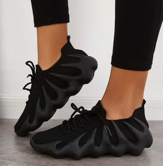 stylische Turnschuhe R&B