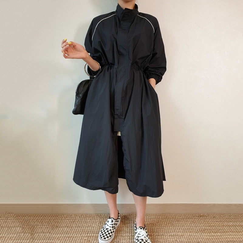 R&B | Stilvolle Damen Windbreaker Jacke - Wasserdicht und Leichtgewicht