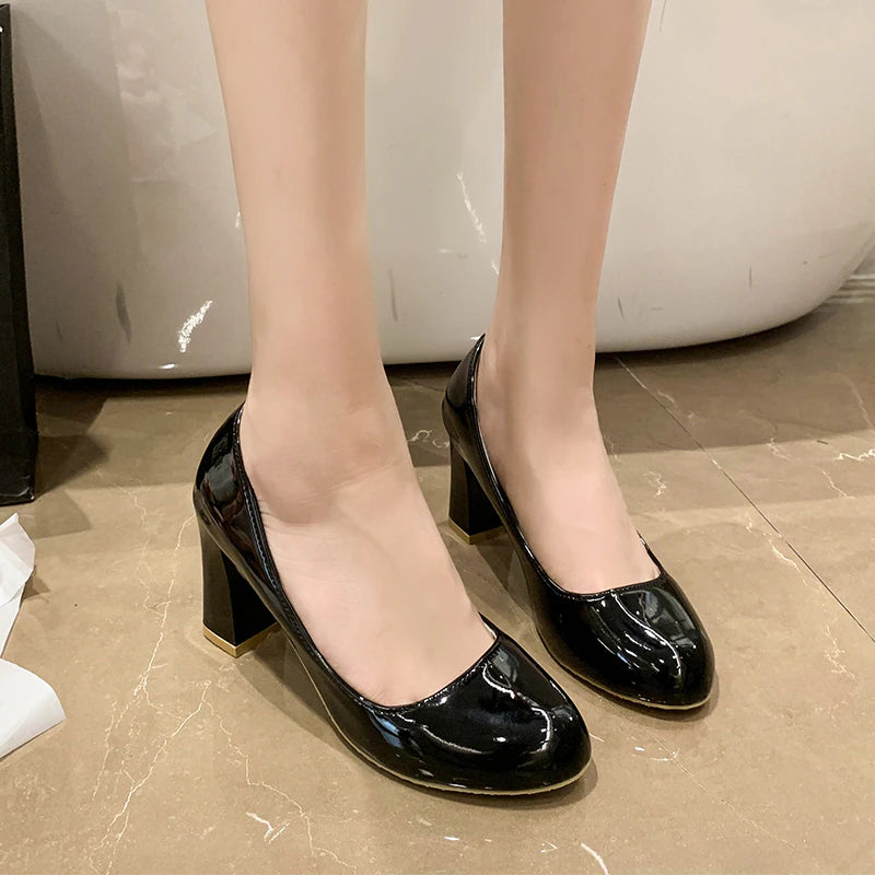 Olivia | Runde Zehe Slip-on Büroschuhe