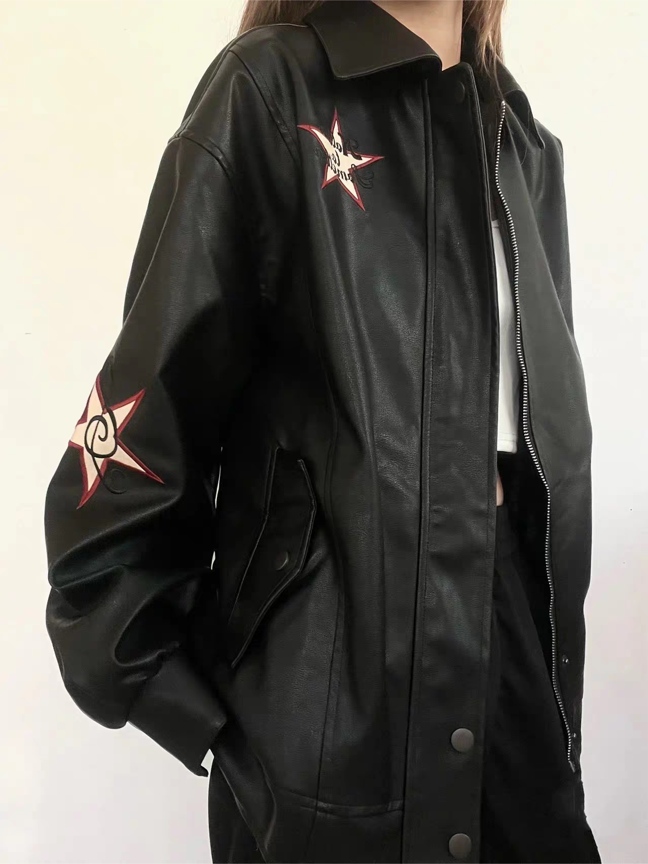 R&B | Lederjacke mit Reverskragen Und Stickerei