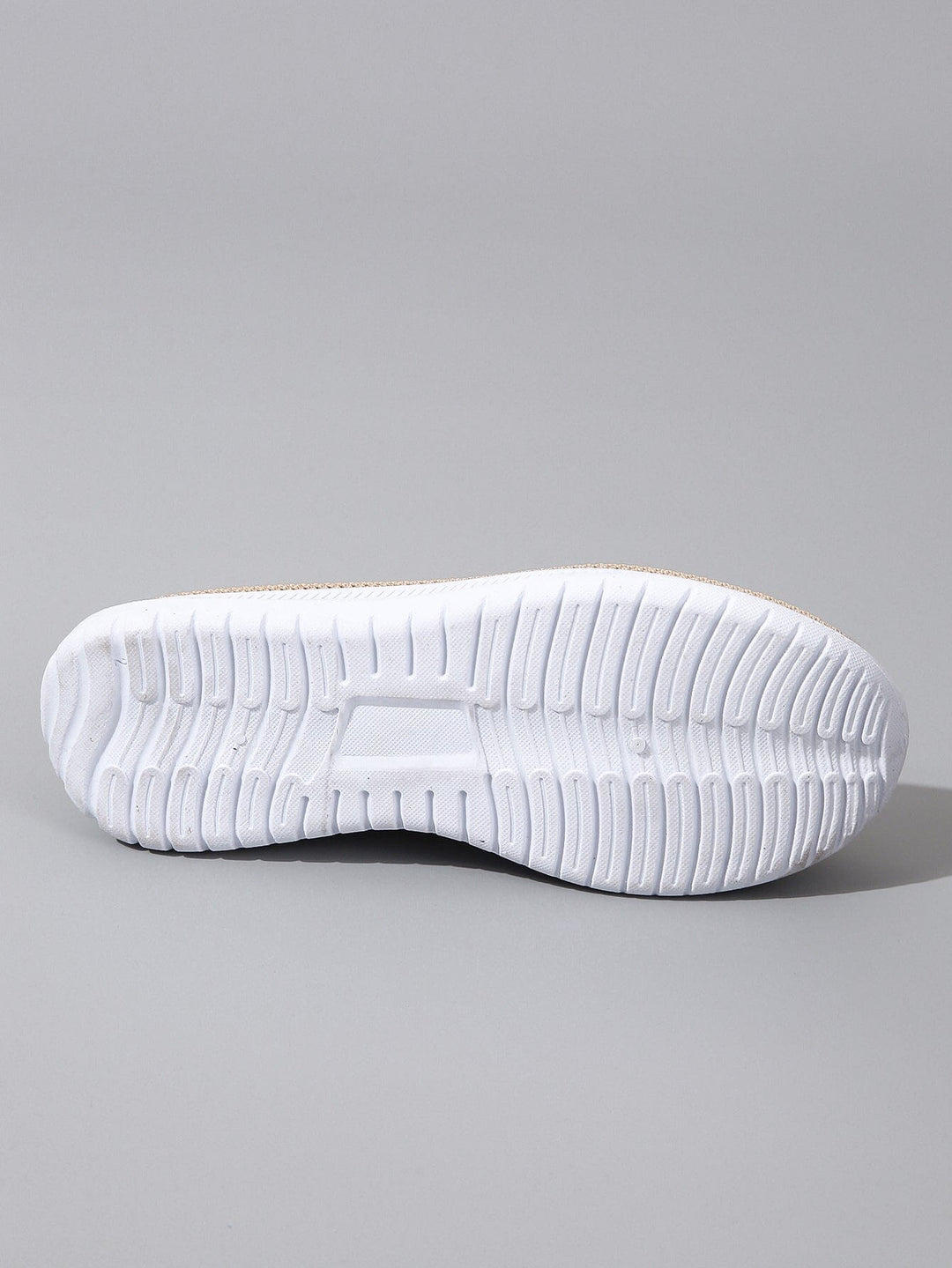 R&B | Schicke Sneaker Mit Kettenbesatz