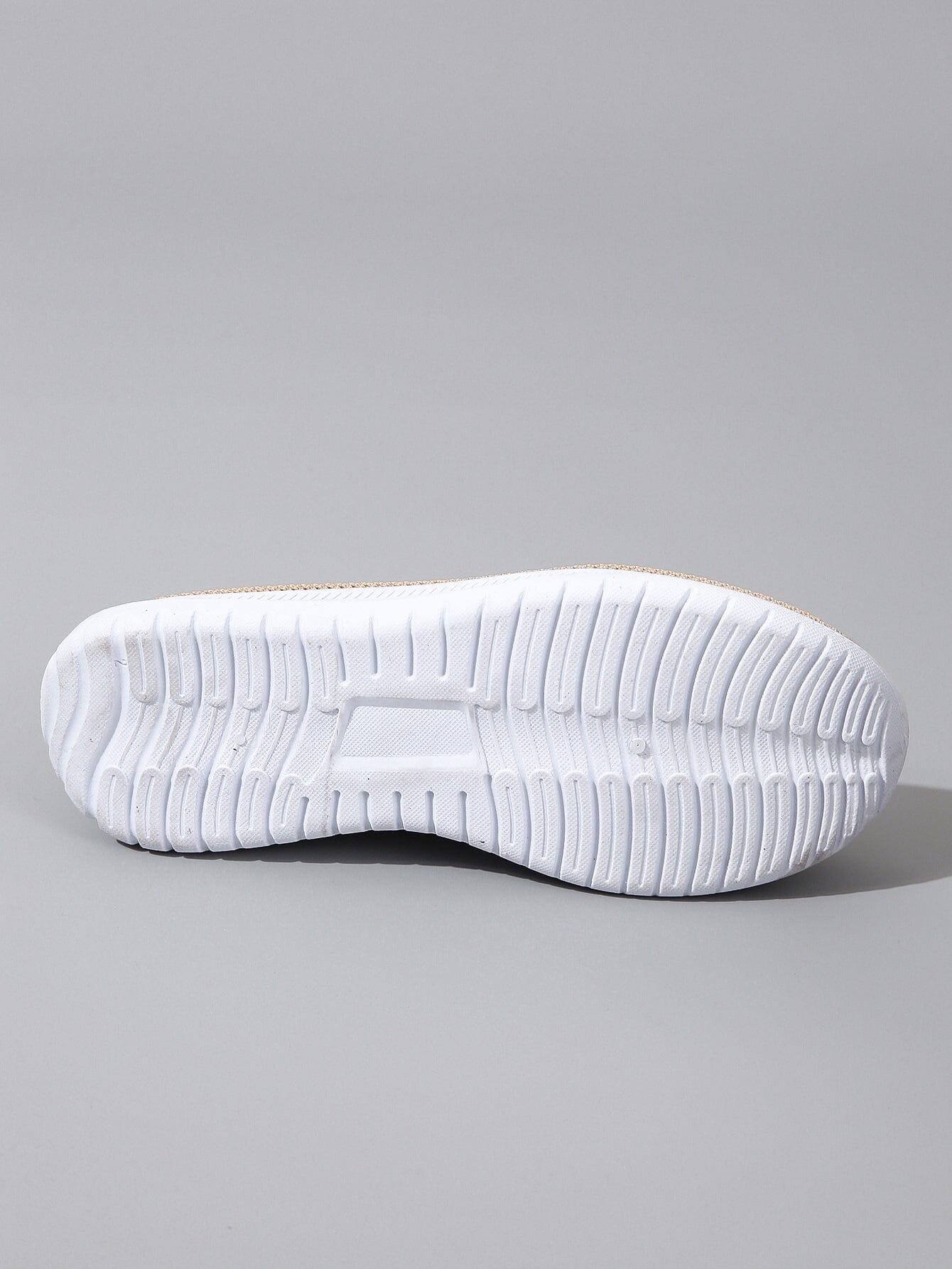 R&B | Schicke Sneaker Mit Kettenbesatz