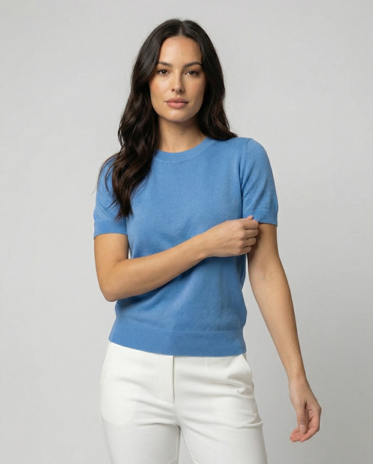 Damen Feinstrickpullover mit Kurzarmiger Silhouette und Weich Fließendem Material R&B