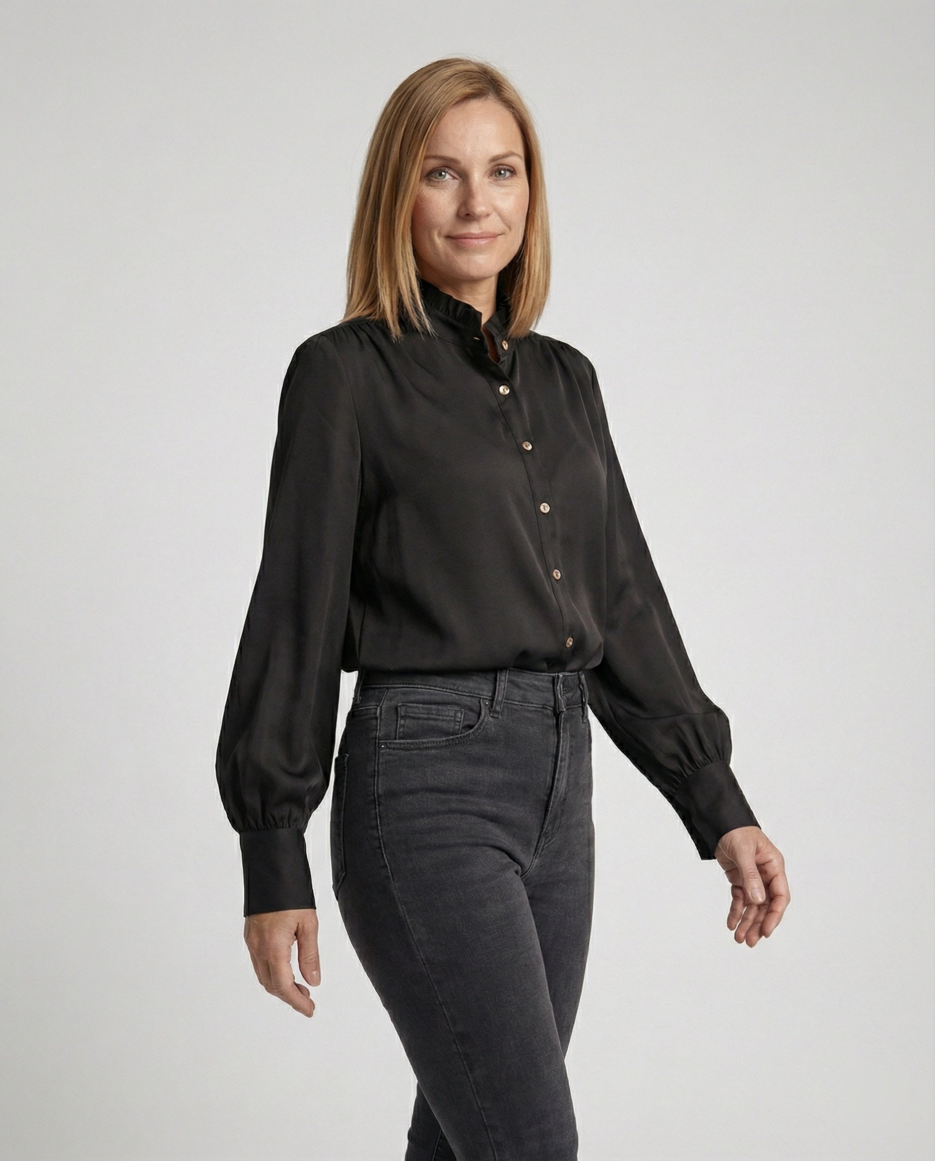 Damen Bluse mit Rüschenkragen