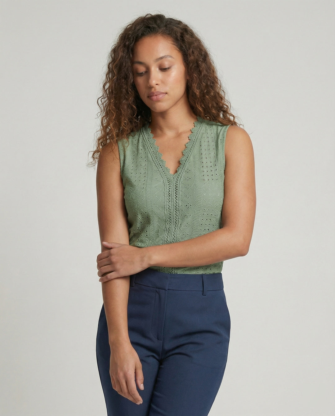 Damen Baumwolltop mit Lochstickerei R&B