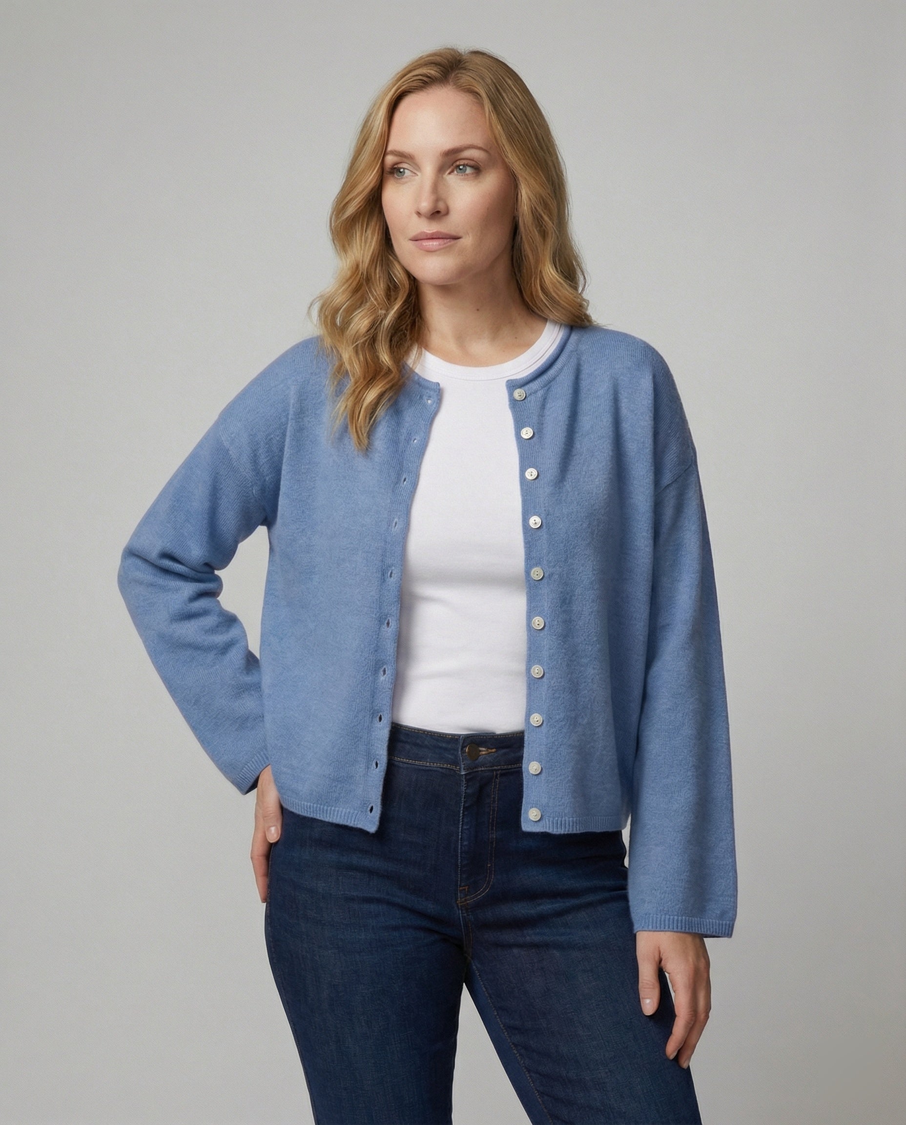 Damen Strickjacke kurz aus Baumwolle mit Knöpfen