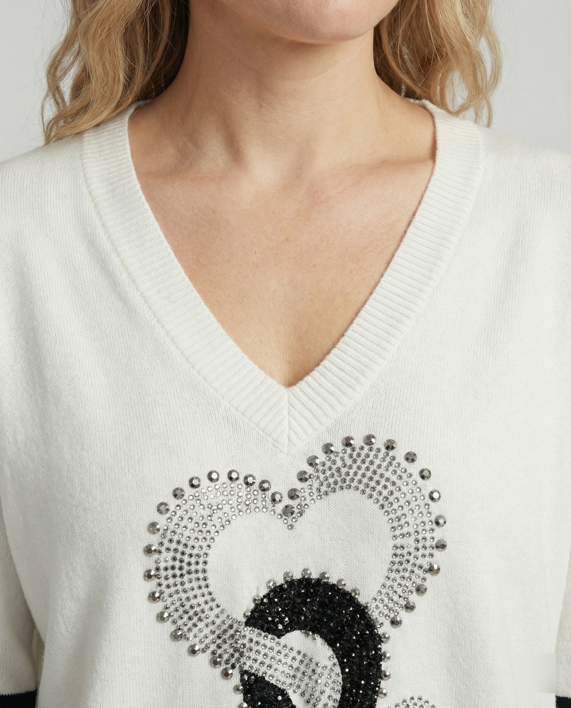 R&B | Damenpullover mit Herzmuster & V-Ausschnitt