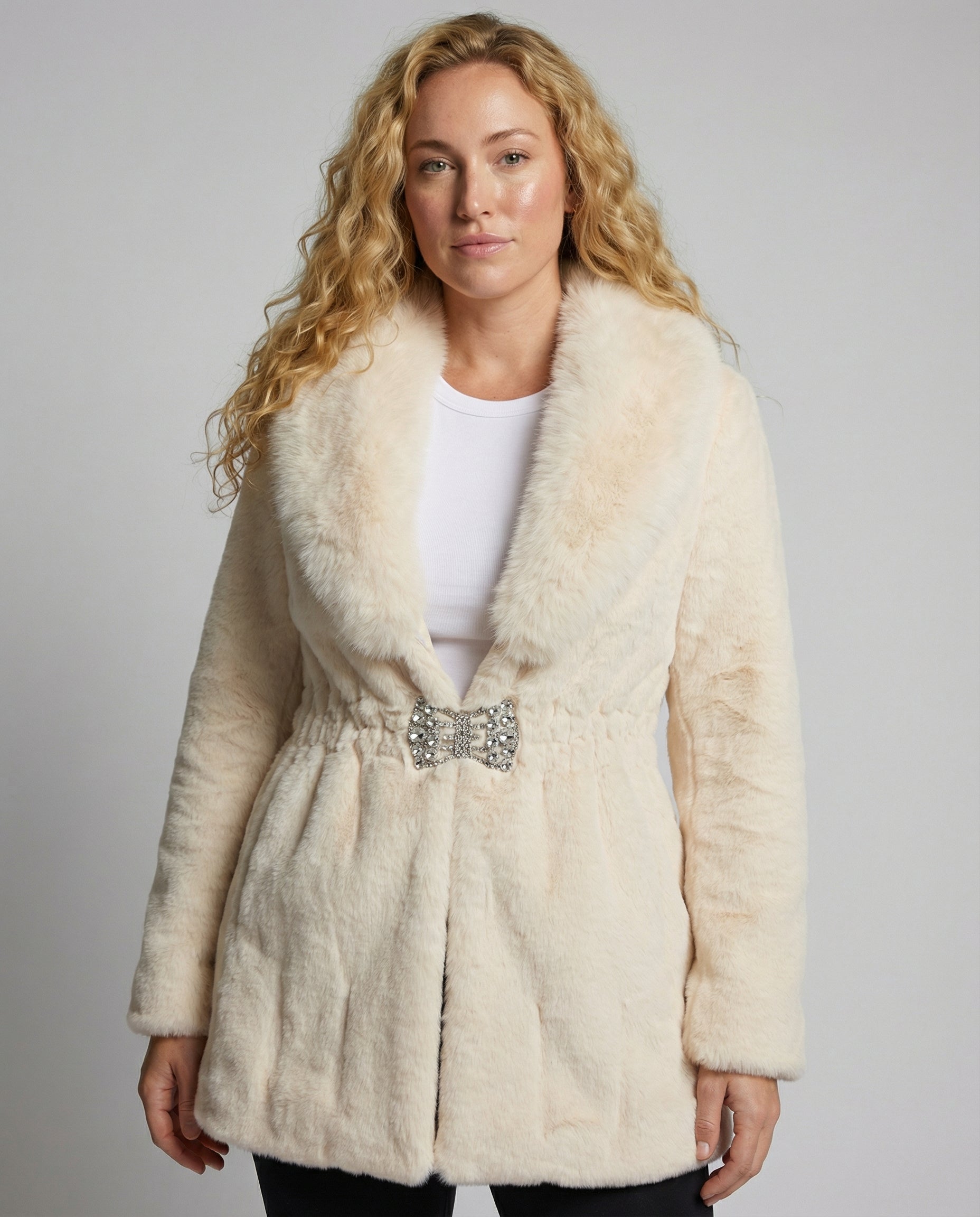 Damen Jacke mit Trendigem & Elegantem Stil | R&B