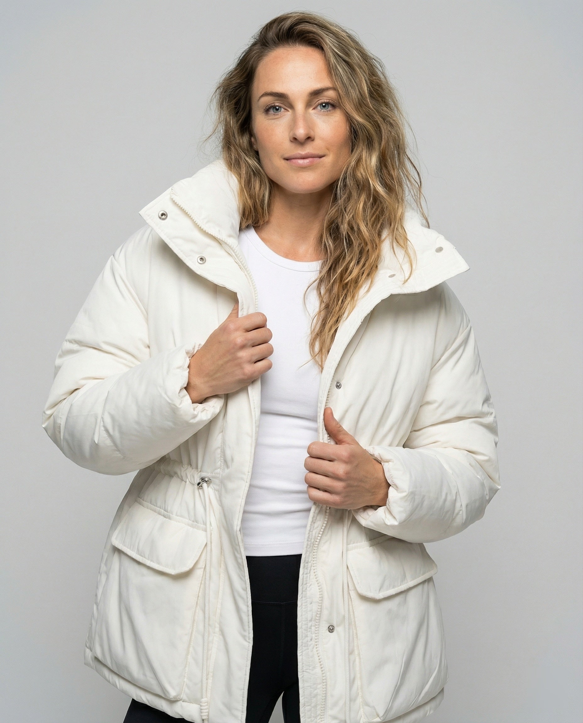 Oversized Daunenjacke Damen mit Taschen und Gürtel