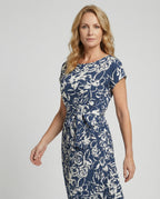 Damen Kleid mit floralem Muster und Bindegürtel