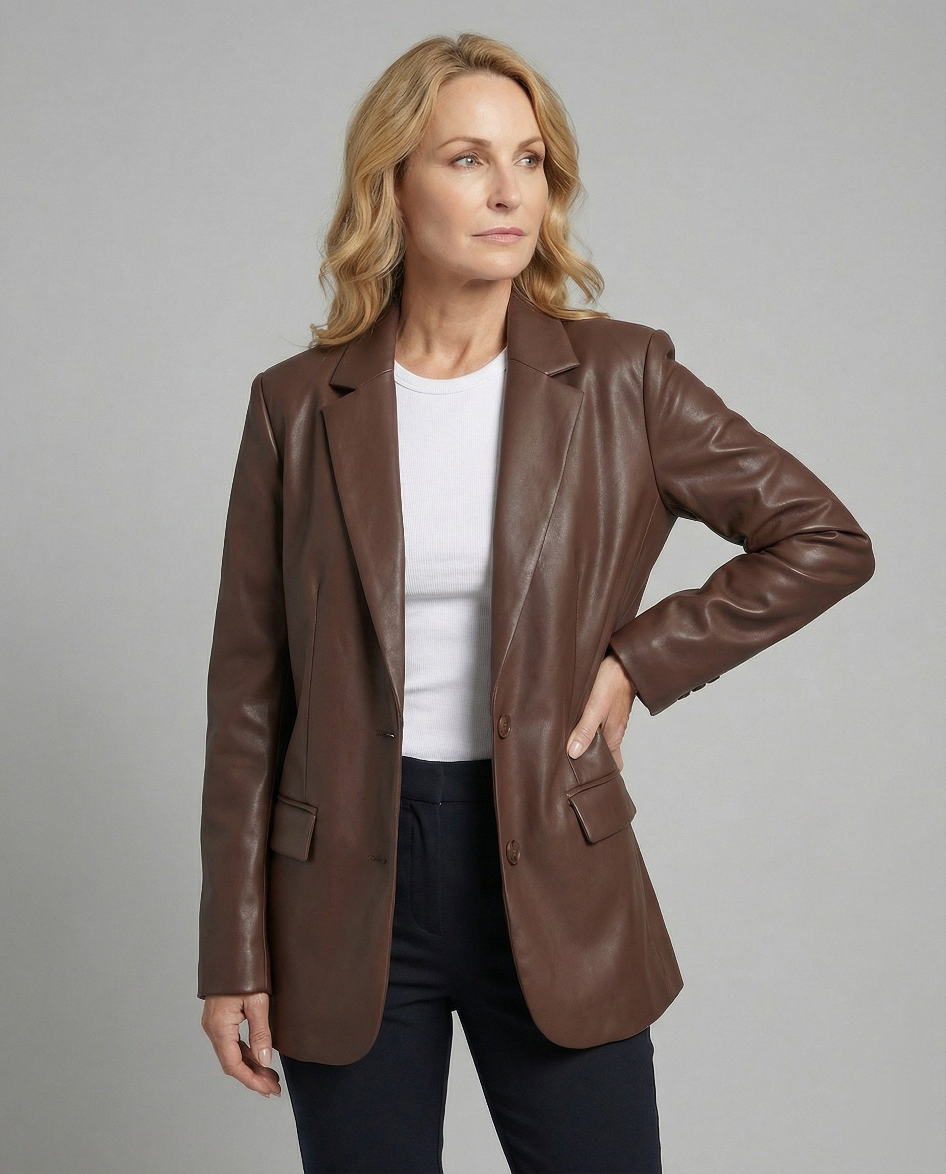 Damen Oversized Kunstleder Blazer im Trend-Look