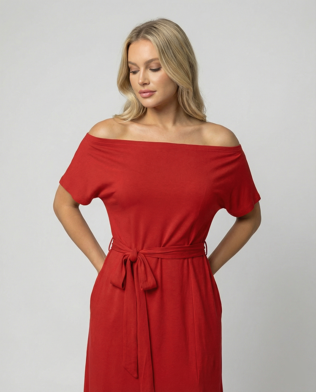 Damen Off-Shoulder Maxikleid mit Taillengürtel und seitlichem Schlitz R&B