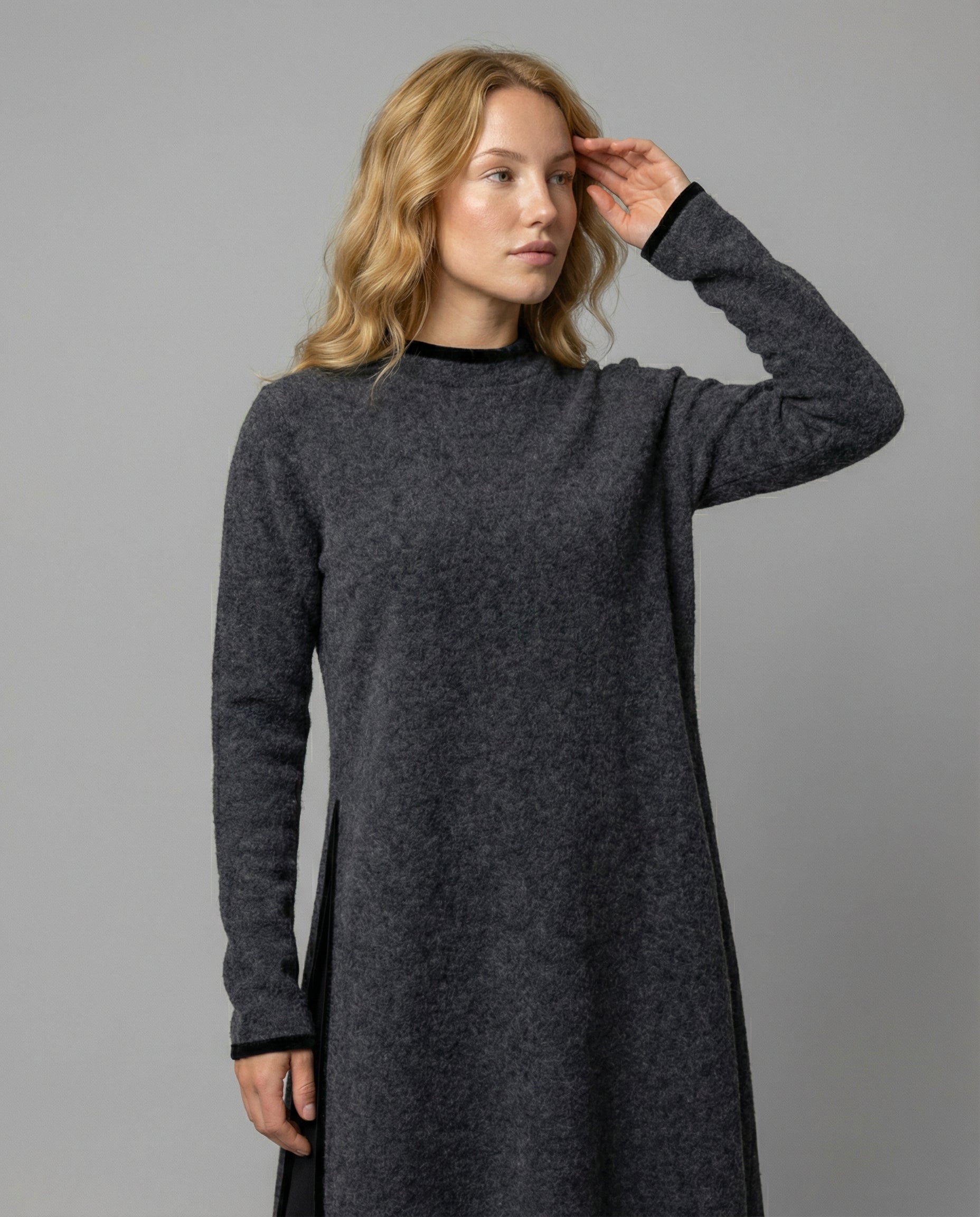 Langes Damen Midikleid in Lockerer Form mit Seitenschlitz - R&B