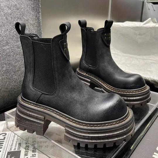 Damen Lederstiefel mit Chunky Plateau & Trendigem Design | R&B