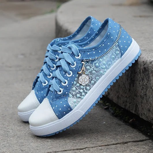 Flache Schuhe mit Spitzenkante R&B