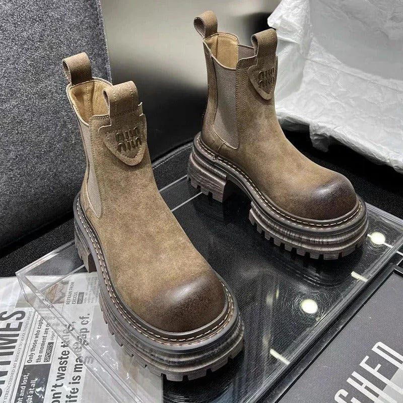 Damen Lederstiefel mit Chunky Plateau & Trendigem Design | R&B