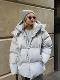 R&B | Kurze, gepolsterte Kapuzenjacke für Frauen