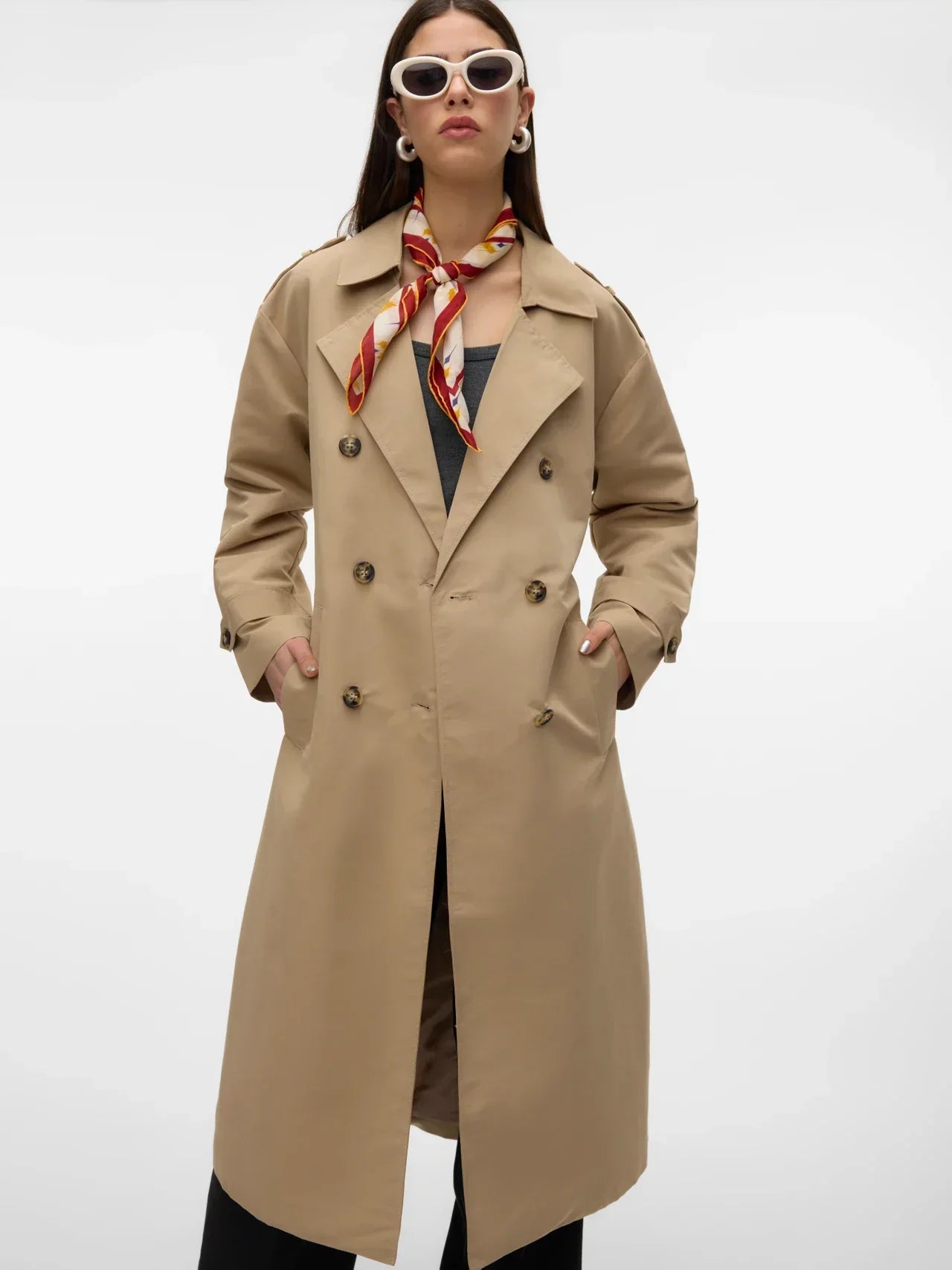 R&B | Trenchcoat Stilvoll und Funktional Ideal für Windige Tage