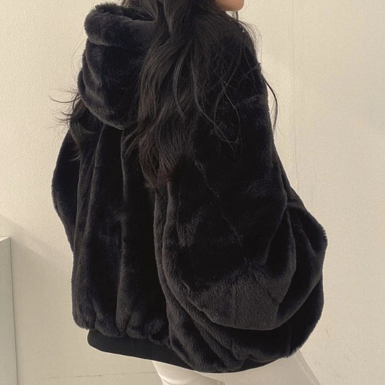 R&B | Übergroße Jacke mit Plüschfutter und Kapuze