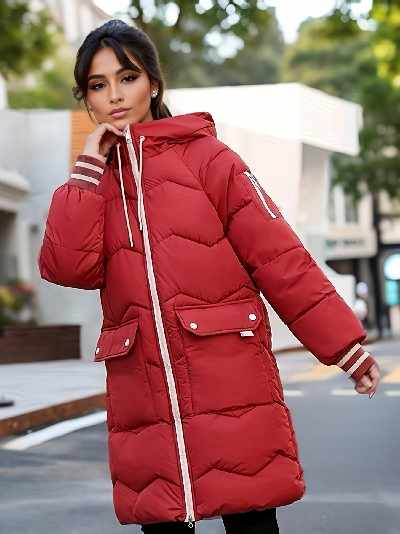 R&B | Warme Steppjacke mit Kapuze und Reißverschluss
