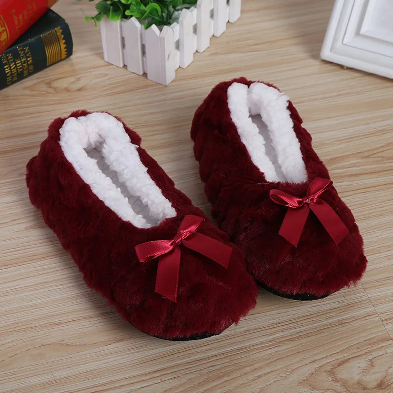 April Slippers | Weich & Flauschig R&B