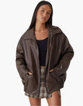 R&B | Oversize Kunstlederjacke - Modischer Streetstyle-Look für Freizeit & Alltag