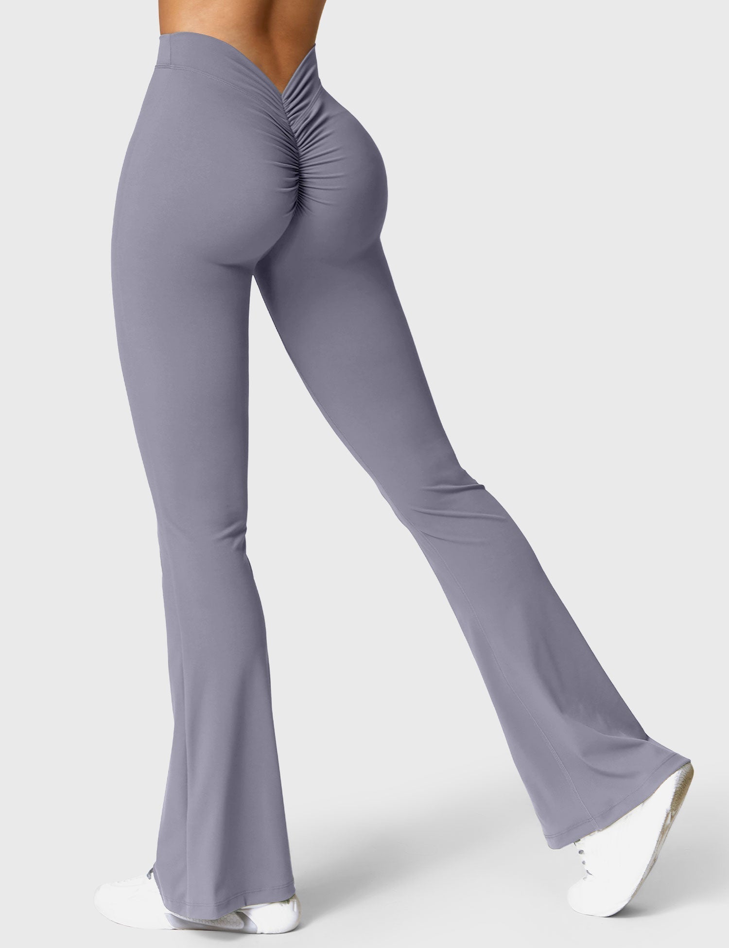 R&B | Ausgestellte Leggings mit V-Ausschnitt
