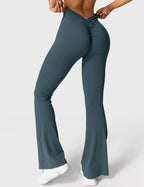 R&B | Ausgestellte Leggings mit V-Ausschnitt
