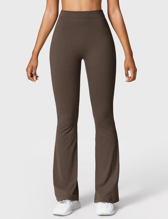 R&B | Ausgestellte Leggings mit V-Ausschnitt