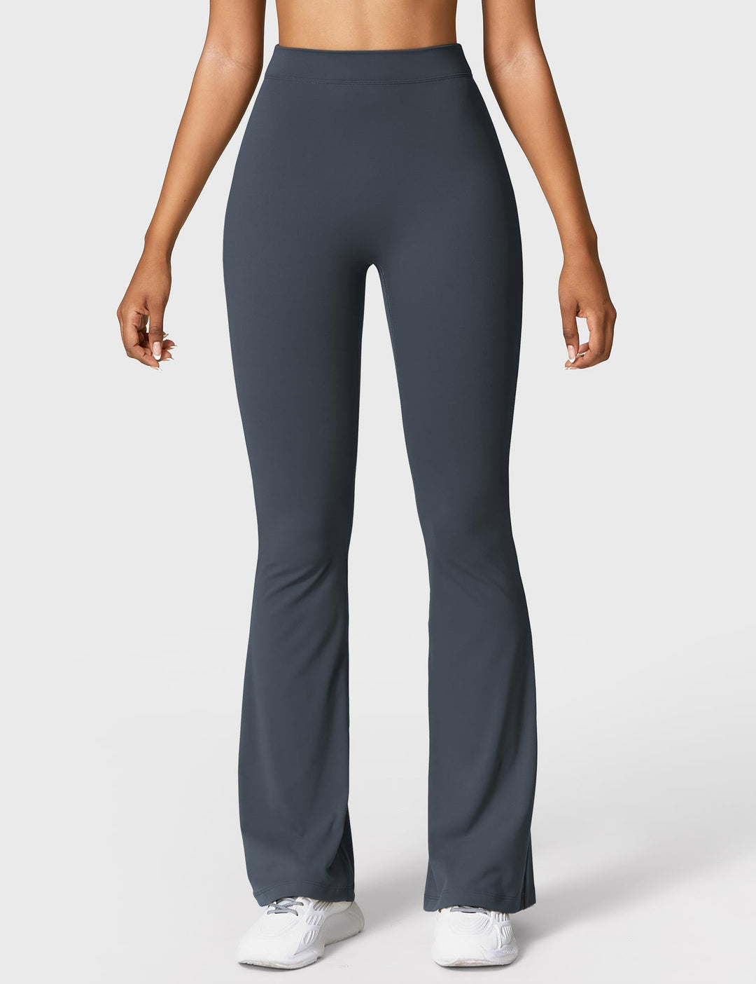 R&B | Ausgestellte Leggings mit V-Ausschnitt