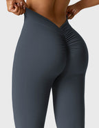 R&B | Ausgestellte Leggings mit V-Ausschnitt
