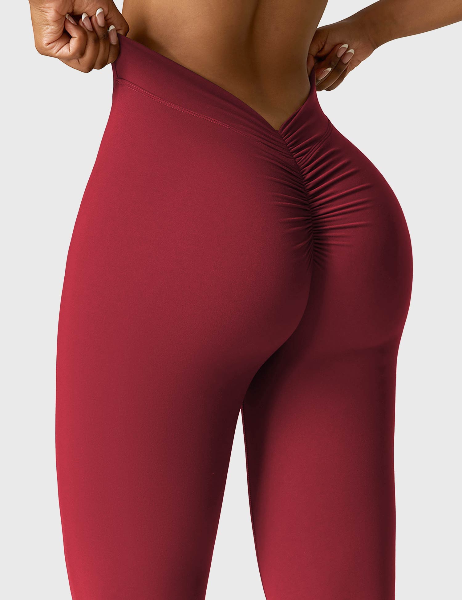 R&B | Ausgestellte Leggings mit V-Ausschnitt