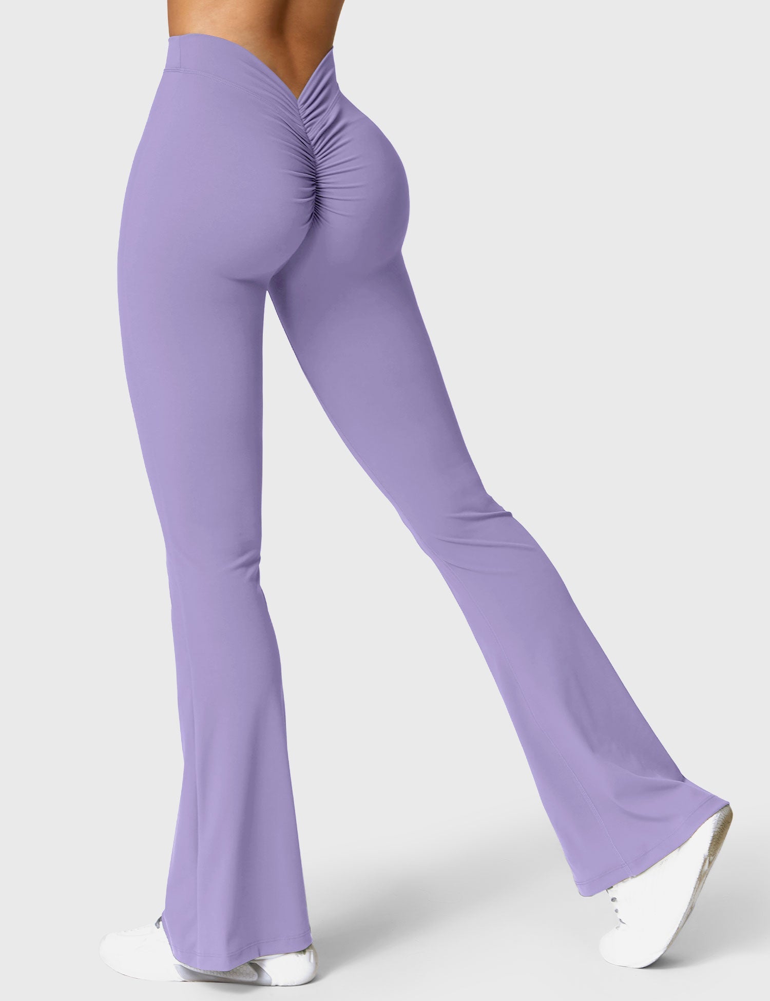 R&B | Ausgestellte Leggings mit V-Ausschnitt