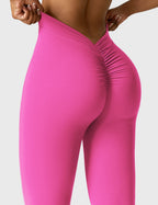 R&B | Ausgestellte Leggings mit V-Ausschnitt